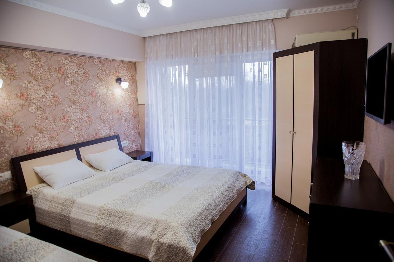 Beauty Complex Hotel Berehove  Ngoại thất bức ảnh