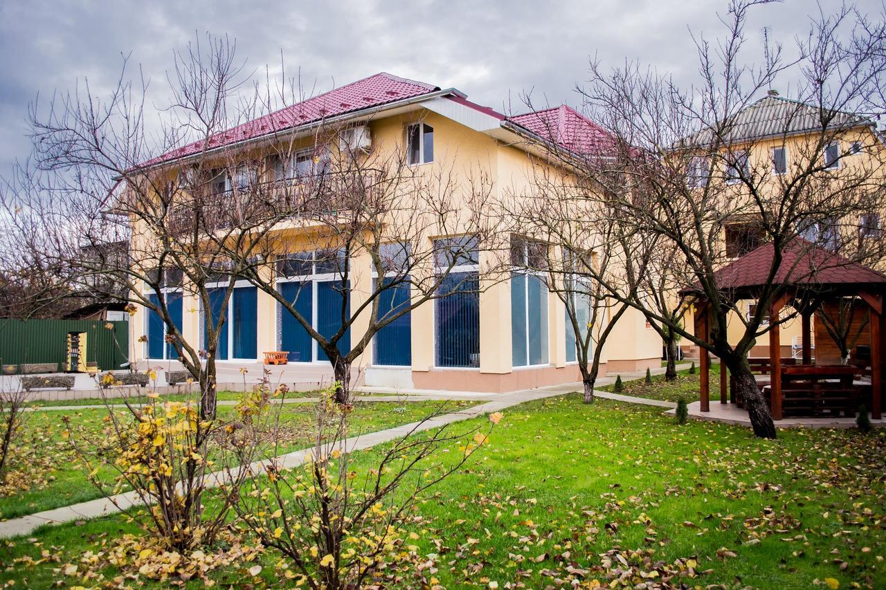 Beauty Complex Hotel Berehove  Ngoại thất bức ảnh