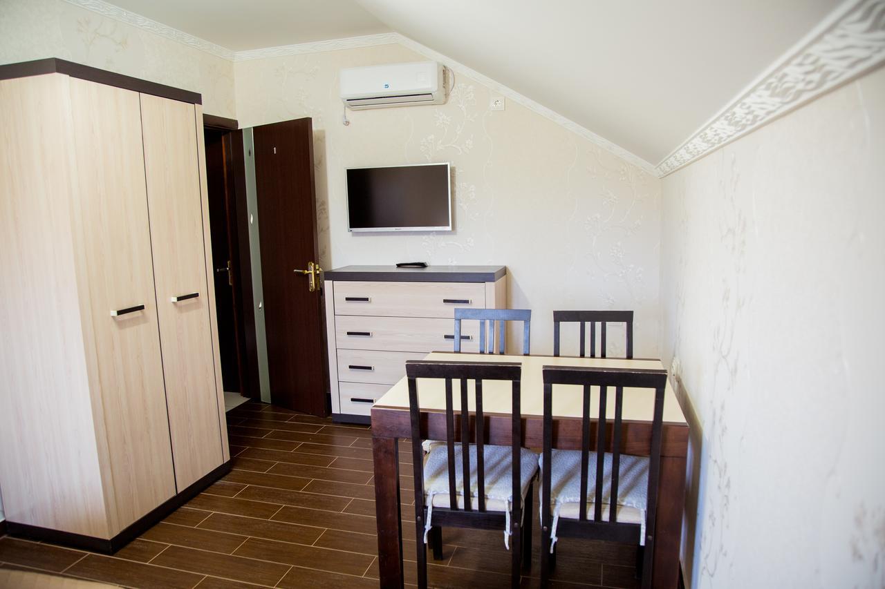 Beauty Complex Hotel Berehove  Ngoại thất bức ảnh