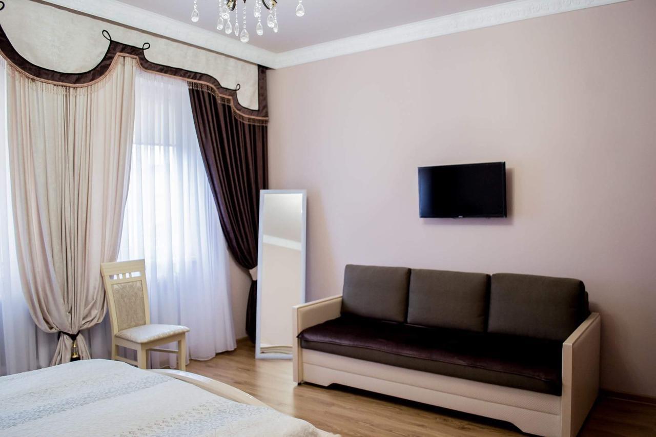Beauty Complex Hotel Berehove  Ngoại thất bức ảnh