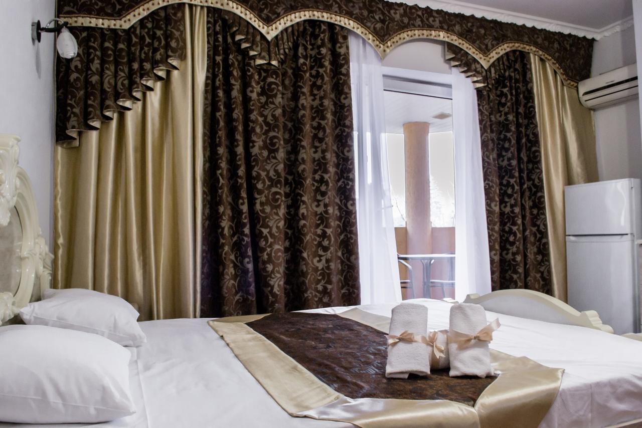 Beauty Complex Hotel Berehove  Ngoại thất bức ảnh