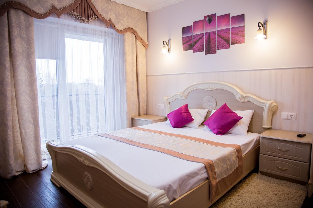 Beauty Complex Hotel Berehove  Ngoại thất bức ảnh