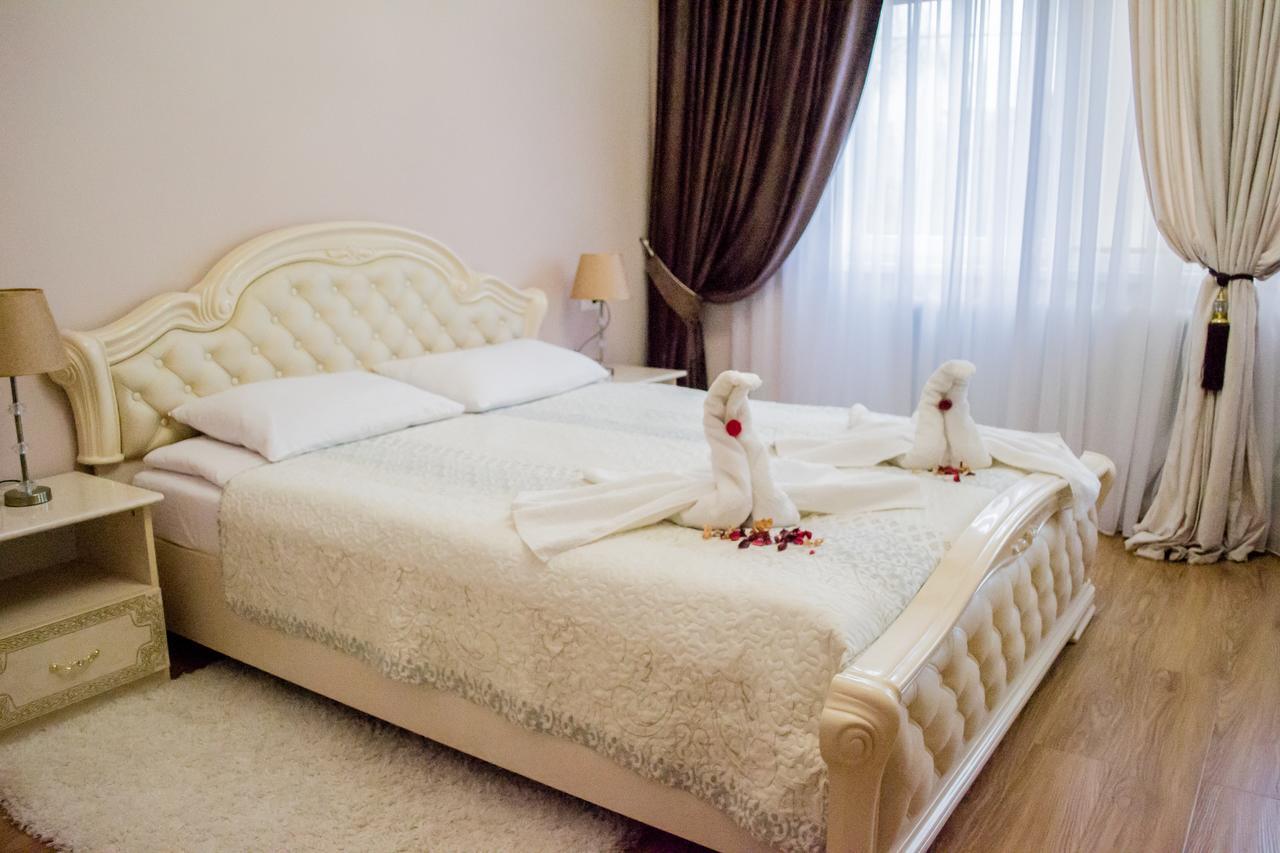 Beauty Complex Hotel Berehove  Ngoại thất bức ảnh