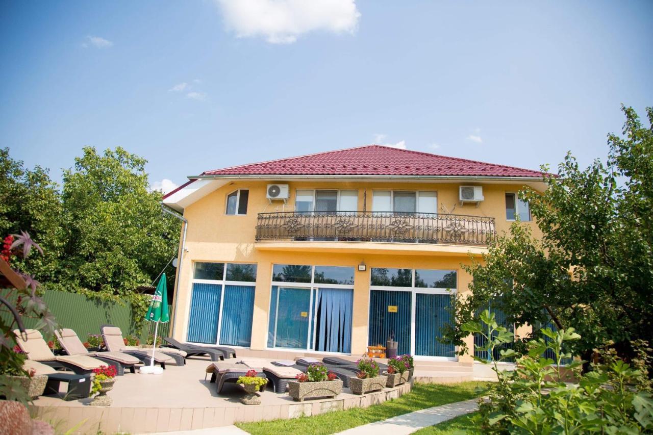 Beauty Complex Hotel Berehove  Ngoại thất bức ảnh